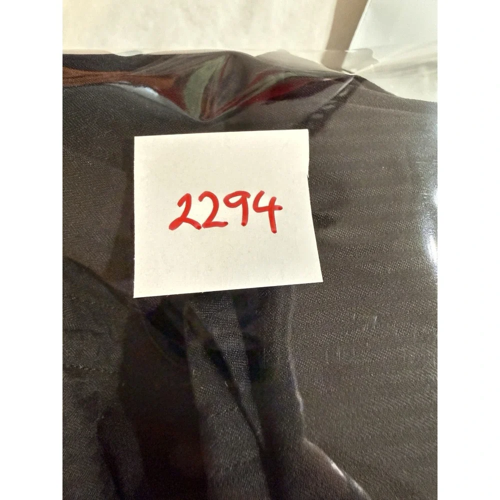 Lululemon‎ Size 4 Dance Studio Mid-Rise Crop 25